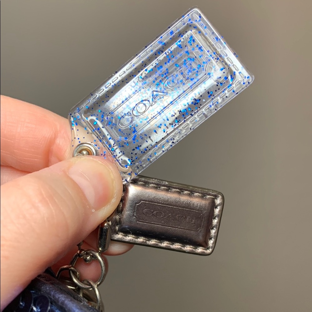 BUNDLE FOR @hope_this_helps - EUC - Coach Poppy Blue Sequin Wristlet - Picture 6 of 15